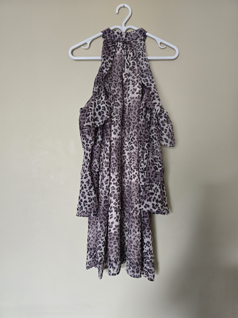 Entro Leopard Dress Cold Shoulder Ruffle Size Medium - Picture 7 of 11